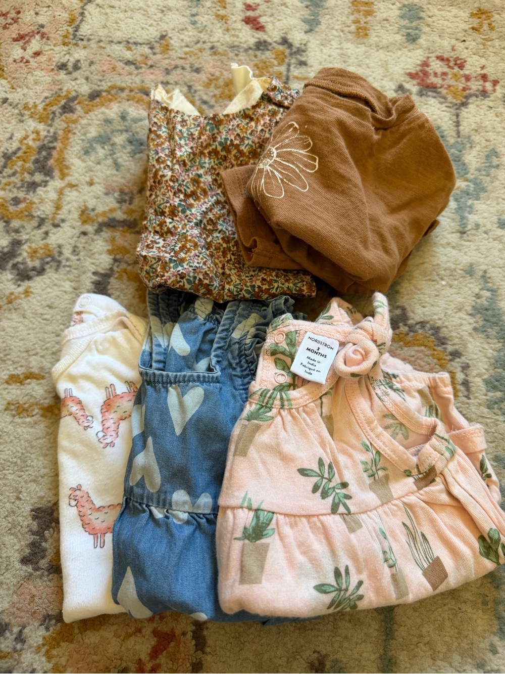 Baby girl clothes bundle nb-3mo - Picture 2 of 5